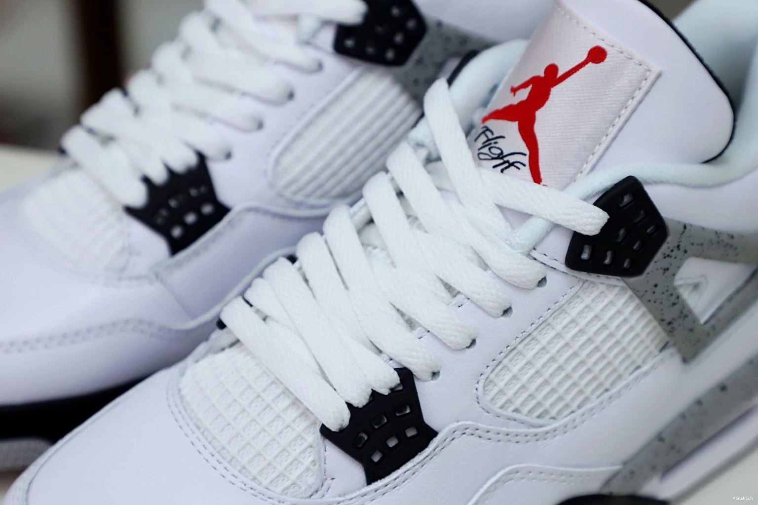 White Air Cement Retro 4 Jordan 0317